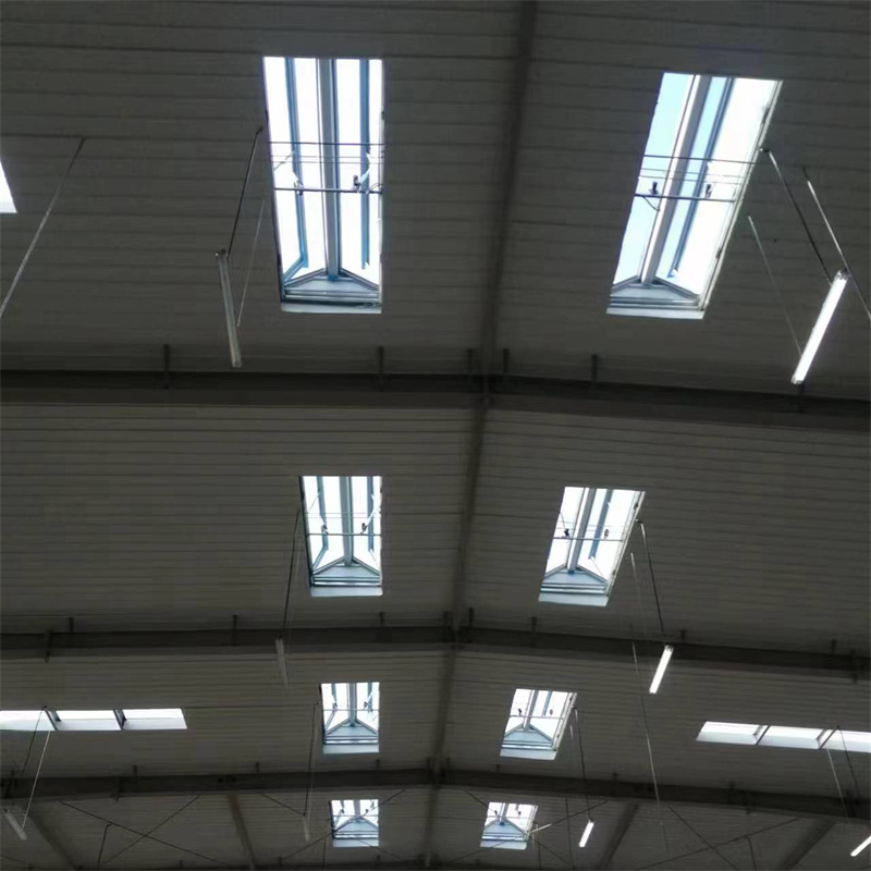 三角形排煙天窗